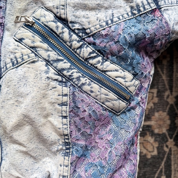 Vintage Acid Wash & Lace Puffer Coat - Picture 3 of 5